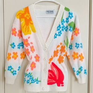 Vintage Knit Waves Acrylic‎ White Floral Button Down Cardigan Woman's Size Small